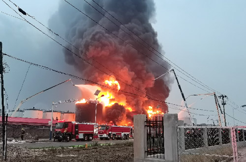 时博SHIBO(中国)压缩空气泡沫消防车救援广东省佛山市高明区火灾